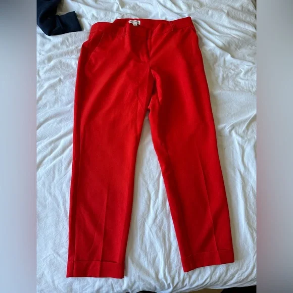 Two piece Suit - Picture 3 of 5